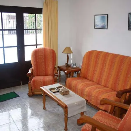 빌라 Playa Honda Sleeps 4 Pool Wifi 플라야 온다
